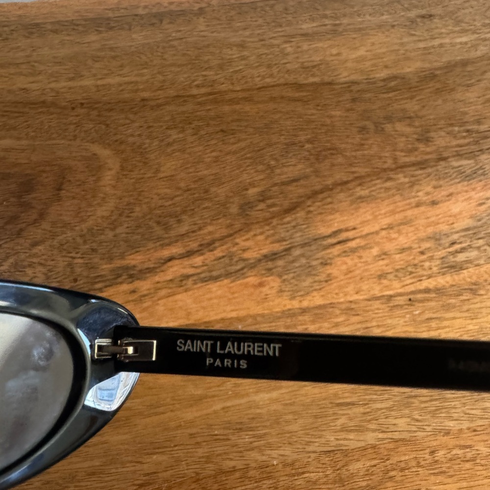 Black Rectangular Sunglasses - Picture 6 of 15